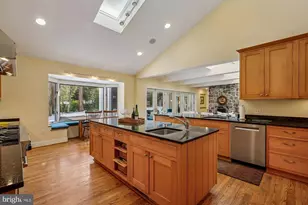 9421 Thrush Ln, Potomac, MD 20854 - Photo 39