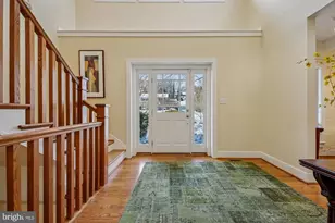 9421 Thrush Ln, Potomac, MD 20854 - Photo 19