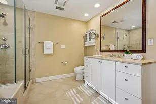 9421 Thrush Ln, Potomac, MD 20854 - Photo 57