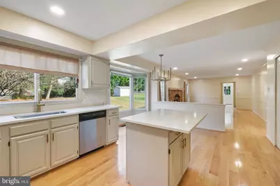 13905 Huxley Cove Court, Silver Spring, MD 20906 - Photo 3