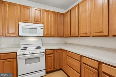 14241 Kings Crossing Boulevard #210, Boyds, MD 20841 - Photo 5