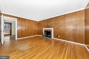 15701 Jones Ln, Gaithersburg, MD 20878 - Photo 19