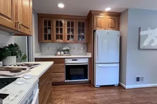 23 Old Creek Ct, Potomac, MD 20854 - Photo 25