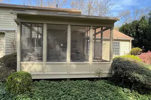 23 Old Creek Ct, Potomac, MD 20854 - Photo 7