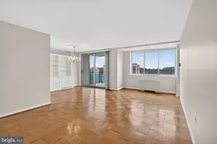 10500 Rockville Pik, Rockville, MD 20852 - Photo 5