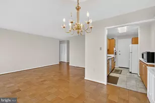 10500 Rockville Pik, Rockville, MD 20852 - Photo 7