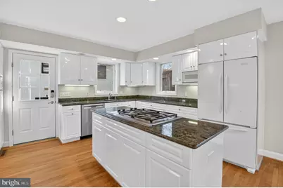 5410 Bradley Boulevard, Bethesda, MD 20814 - Photo 7