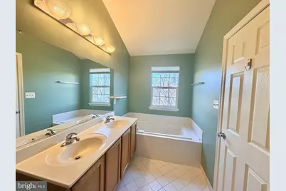 9710 Washingtonian Boulevard, Gaithersburg, MD 20878 - Photo 27