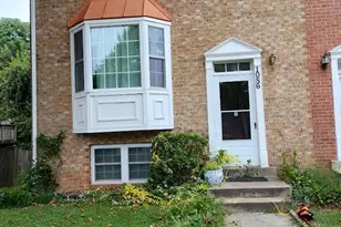 1086 Travis Ln, Gaithersburg, MD 20879 - Photo 3