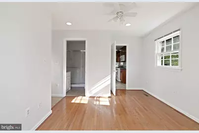 8208 Gainsborough Court W, Potomac, MD 20854 - Photo 15