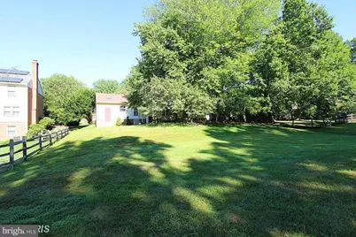 8208 Gainsborough Court W, Potomac, MD 20854 - Photo 45