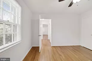 8208 Gainsborough Ct W, Potomac, MD 20854 - Photo 23