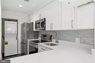 5810 Inman Park Cir, Rockville, MD 20852 - Photo 11