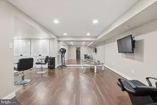 11221 Welland St, North Potomac, MD 20878 - Photo 27