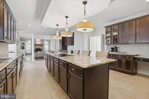 11221 Welland St, North Potomac, MD 20878 - Photo 13