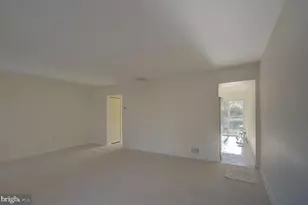 7687 Laytonia Dr, Gaithersburg, MD 20877 - Photo 17