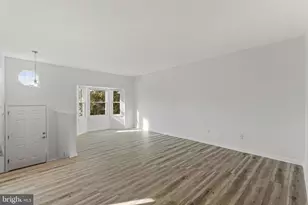 811 Flagler Dr, Gaithersburg, MD 20878 - Photo 3