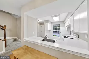 2062 Derby Ridge Ln, Silver Spring, MD 20910 - Photo 17