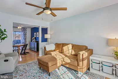 9201 Broadwater Drive, Gaithersburg, MD 20879 - Photo 11