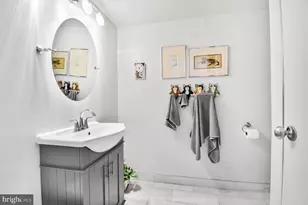 2100 Washington Ave, Silver Spring, MD 20910 - Photo 19