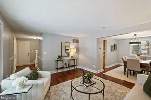 10133 Peanut Mill Dr, Gaithersburg, MD 20882 - Photo 9