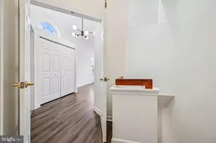 8 Crusader Ct, Germantown, MD 20874 - Photo 23