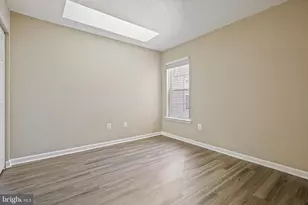 8 Crusader Ct, Germantown, MD 20874 - Photo 17