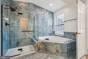 8 Crusader Ct, Germantown, MD 20874 - Photo 25