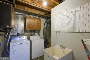 18927 Birdseye Dr, Germantown, MD 20874 - Photo 27