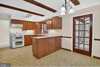 10815 Old Coach Road, Rockville, MD 20854 - Photo 9