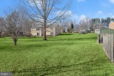 20821 Brooke Knolls Road, Gaithersburg, MD 20882 - Photo 17