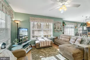 9743 Winery Ct, Gaithersburg, MD 20879 - Photo 5