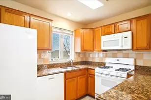 22006 Stone Pier Ln, Boyds, MD 20841 - Photo 3