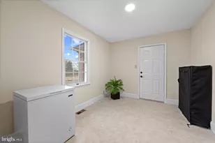 22340 Flintridge Dr, Brookeville, MD 20833 - Photo 31