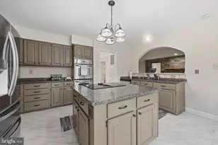 22340 Flintridge Dr, Brookeville, MD 20833 - Photo 17