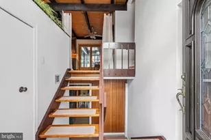 900 Azalea Dr, Rockville, MD 20850 - Photo 9