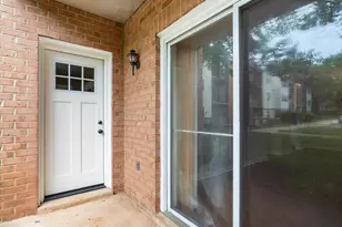 18334 Streamside Dr, Gaithersburg, MD 20879 - Photo 23