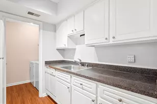 18334 Streamside Dr, Gaithersburg, MD 20879 - Photo 11