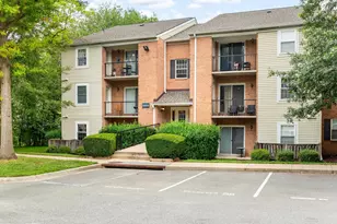 18334 Streamside Dr, Gaithersburg, MD 20879 - Photo 29