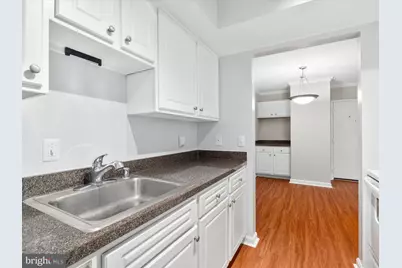 18334 Streamside Drive #101, Gaithersburg, MD 20879 - Photo 13