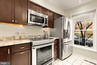 2038 Derby Ridge Lane #3-5, Silver Spring, MD 20910 - Photo 5