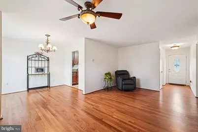 18637 Calypso Place, Gaithersburg, MD 20879 - Photo 9