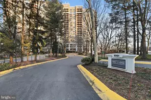 10101 Grosvenor Pl, Rockville, MD 20852 - Photo 39