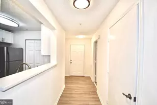 12901 Churchill Ridge Cir, Germantown, MD 20874 - Photo 3