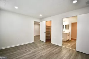 12901 Churchill Ridge Cir, Germantown, MD 20874 - Photo 13