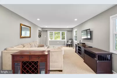 14028 Breeze Hill Lane, Silver Spring, MD 20906 - Photo 7