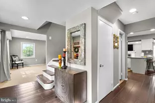 14028 Breeze Hill Ln, Silver Spring, MD 20906 - Photo 5