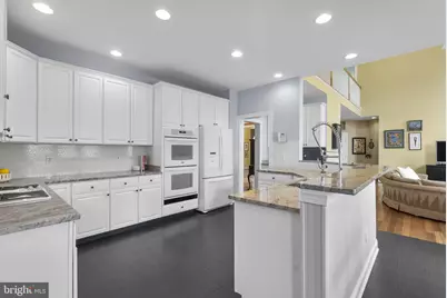 10217 Lakestone Place, Rockville, MD 20850 - Photo 11