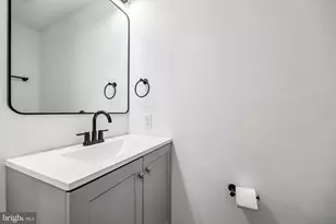 19603 Kilcreggan Way, Gaithersburg, MD 20879 - Photo 9