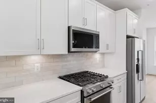 3057 Nina Clarke Dr, Rockville, MD 20850 - Photo 7